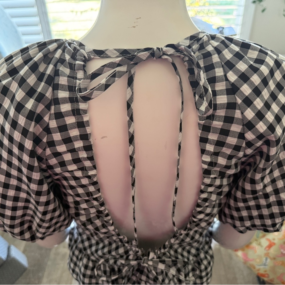 Topshop Black and White Checkered Top with Open Back - Picture 4 of 4